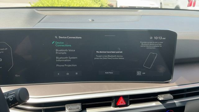 Certified 2025 Kia Sorento SX image 26