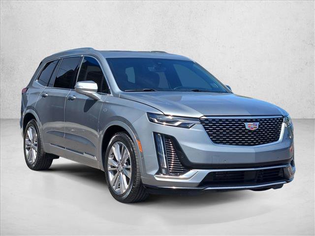 Used 2024 Cadillac XT6 Premium Luxury w/ Technology Package FWD image 2