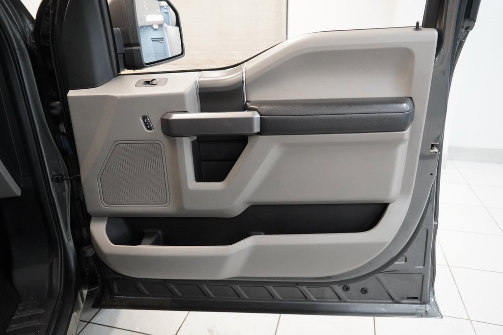 Used 2019 Ford F150 XLT w/ XTR Package image 29