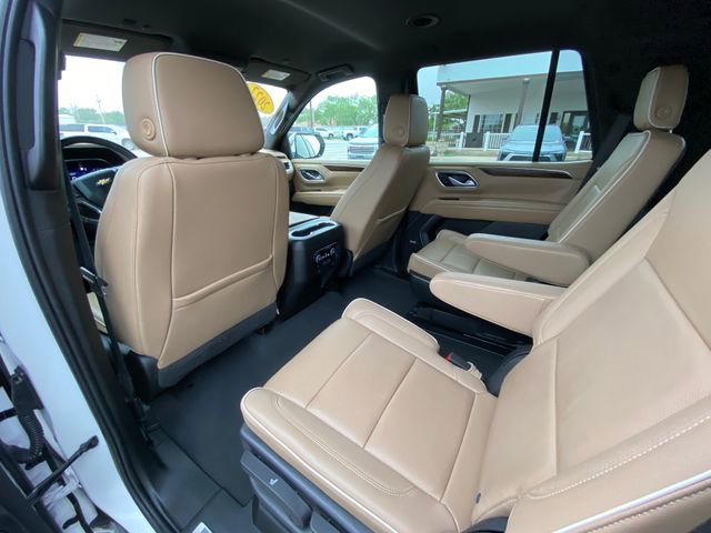 Used 2022 Chevrolet Tahoe Premier AWD/4WD image 14