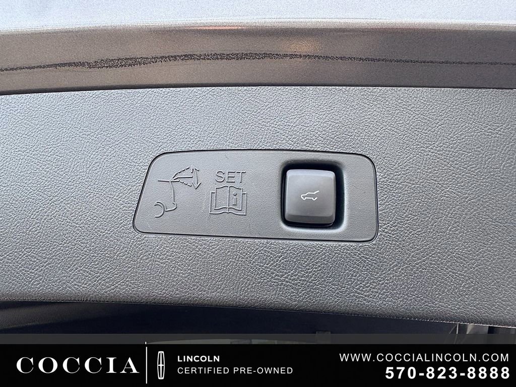 Certified 2022 Lincoln Corsair AWD w/ Equipment Group 101A image 37
