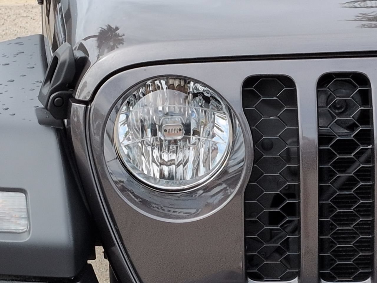 Used 2024 Jeep Wrangler Sport AWD/4WD image 10