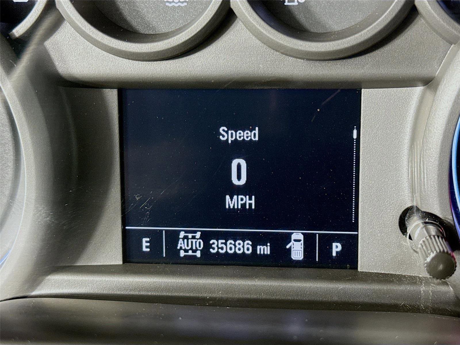 Used 2021 Chevrolet Silverado 1500 Custom image 2