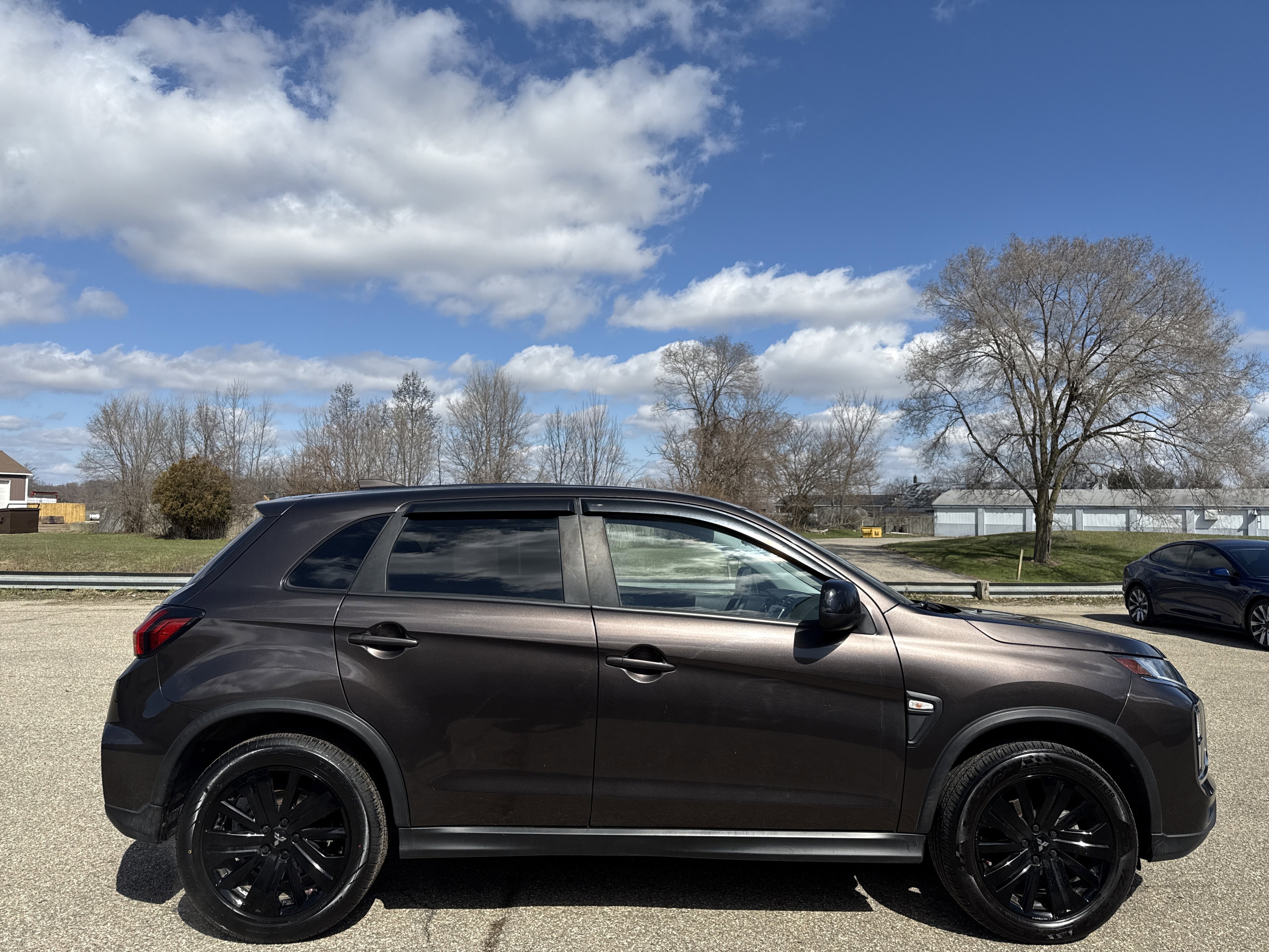 Used 2022 Mitsubishi Outlander Sport LE image 3