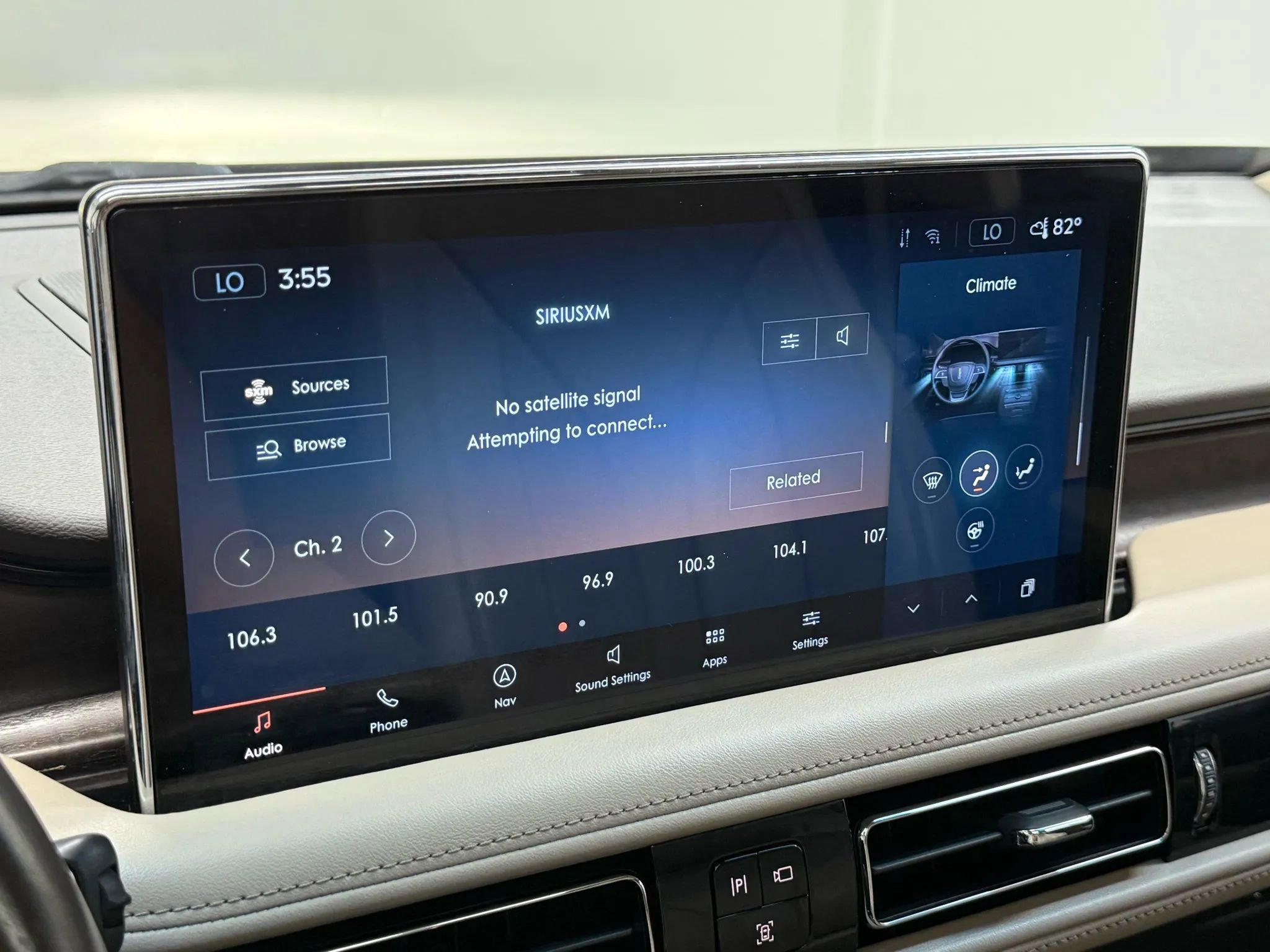 Used 2021 Lincoln Nautilus Reserve w/ Class II Trailer Tow Package image 25