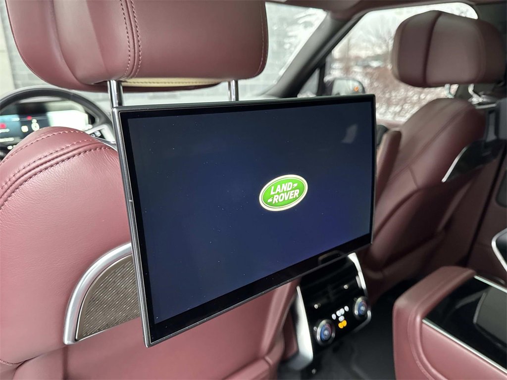 Used 2023 Land Rover Range Rover Autobiography image 14