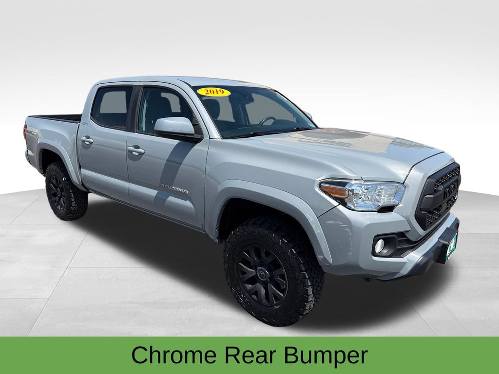 Used 2019 Toyota Tacoma SR5 AWD/4WD image 10