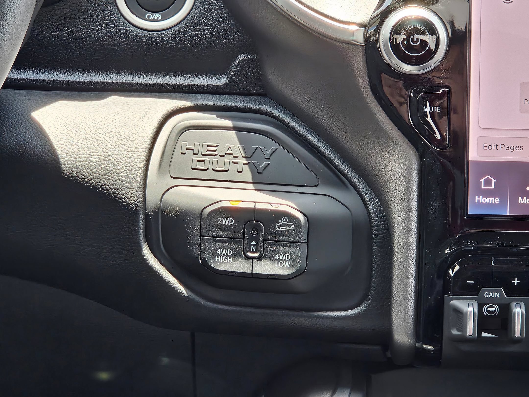 New 2026 RAM 2500 Big Horn AWD/4WD image 12