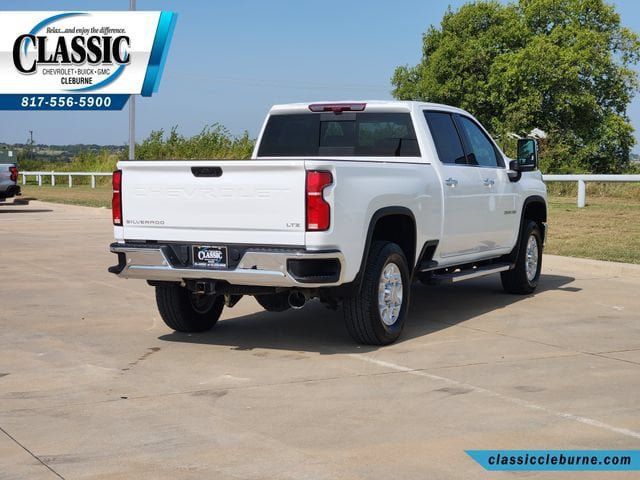 Used 2026 Chevrolet Silverado 2500 LTZ w/ LTZ Premium Package AWD/4WD image 10