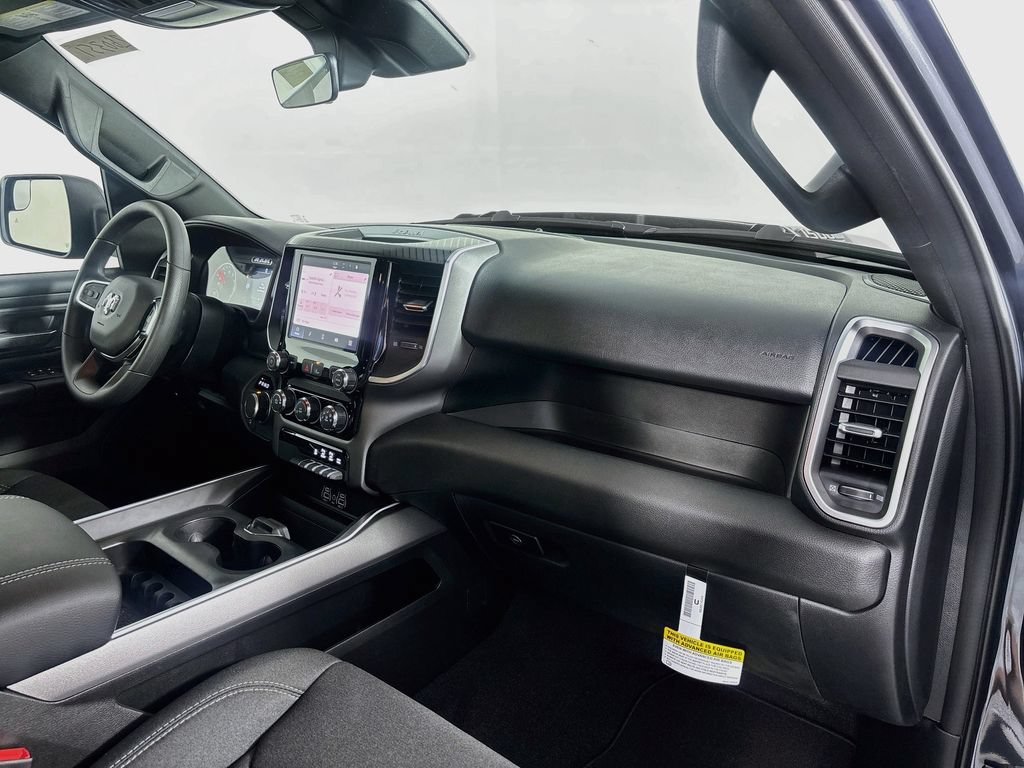New 2026 RAM 1500 Express AWD/4WD image 19