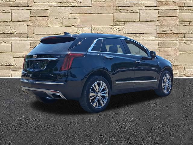 Used 2024 Cadillac XT5 Premium Luxury AWD/4WD image 4