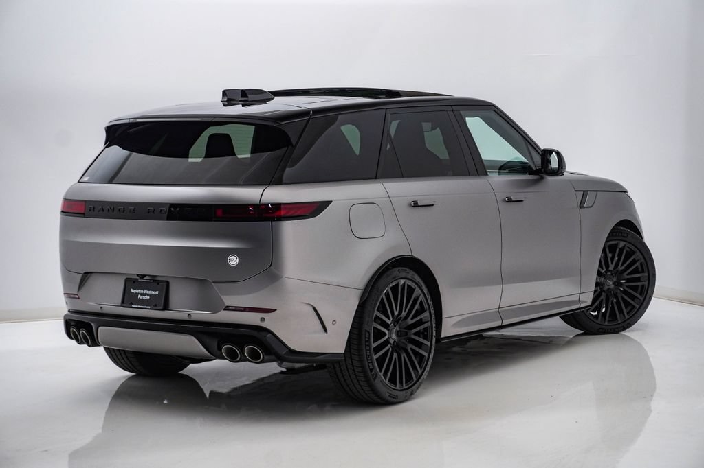 Used 2026 Land Rover Range Rover Sport SV AWD/4WD image 11