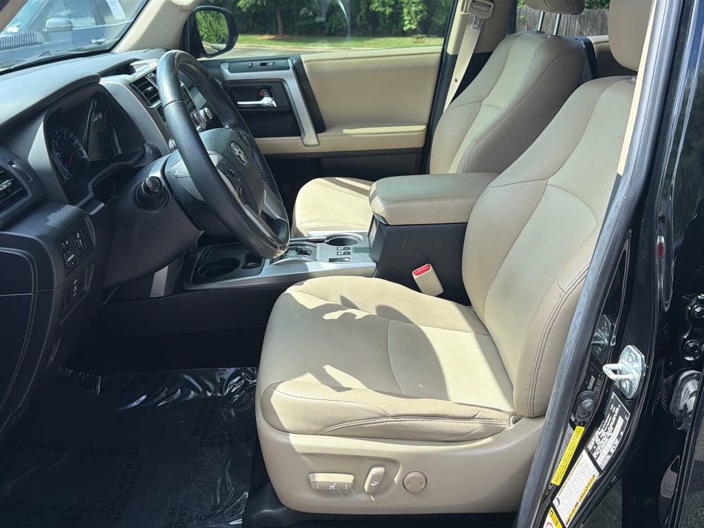 Used 2016 Toyota 4Runner SR5 Premium RWD image 9
