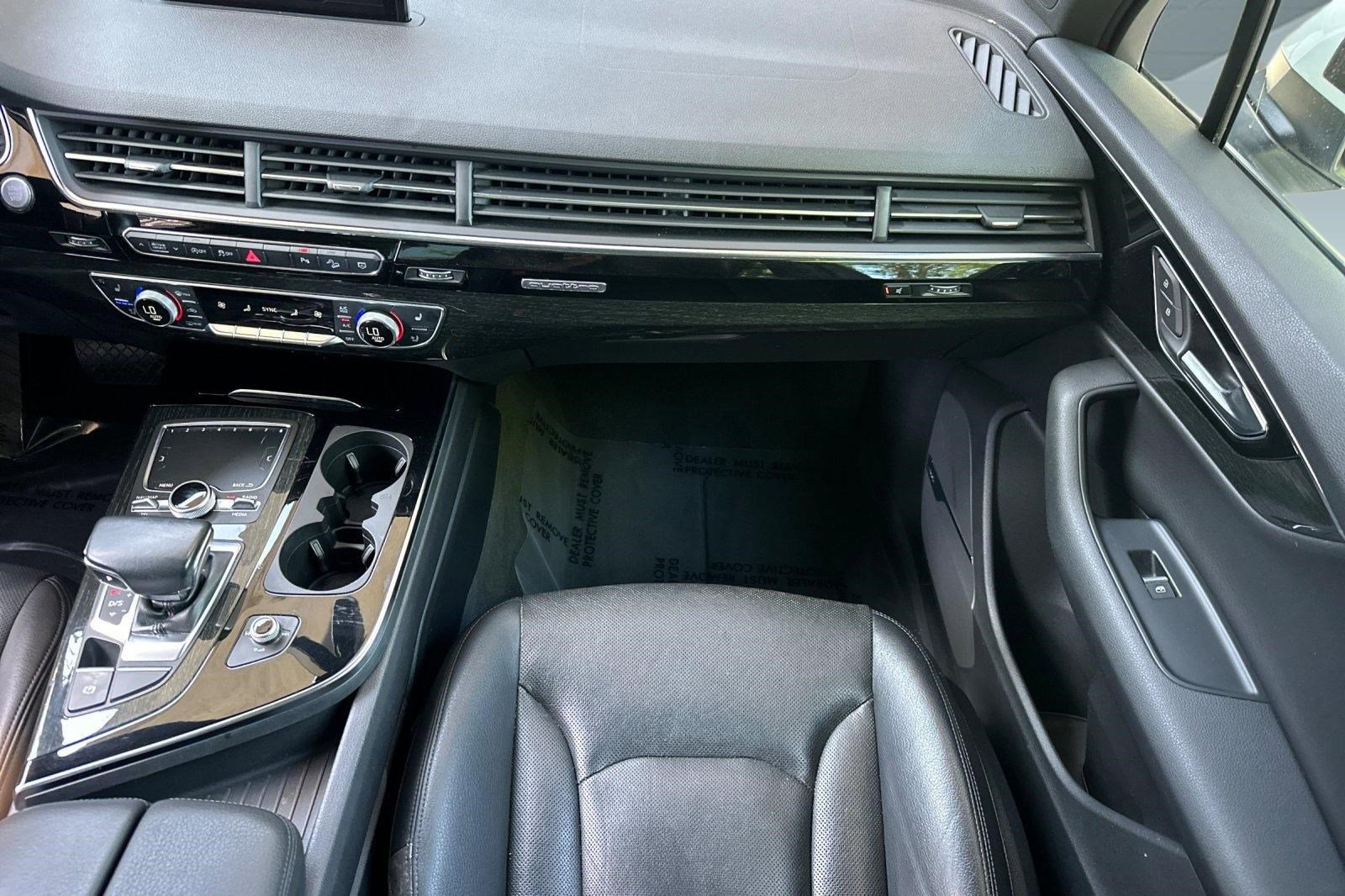 Used 2018 Audi Q7 3.0T Premium Plus AWD/4WD image 30