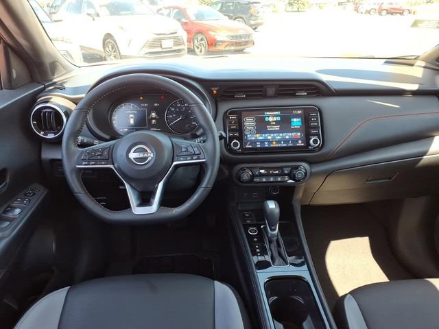 Used 2023 Nissan Kicks SR w/ SR Premium Package FWD image 16