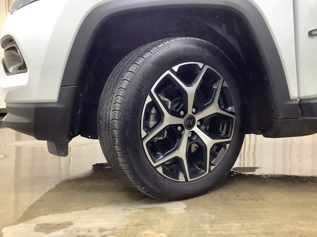 Used 2025 Jeep Compass Limited AWD/4WD image 25