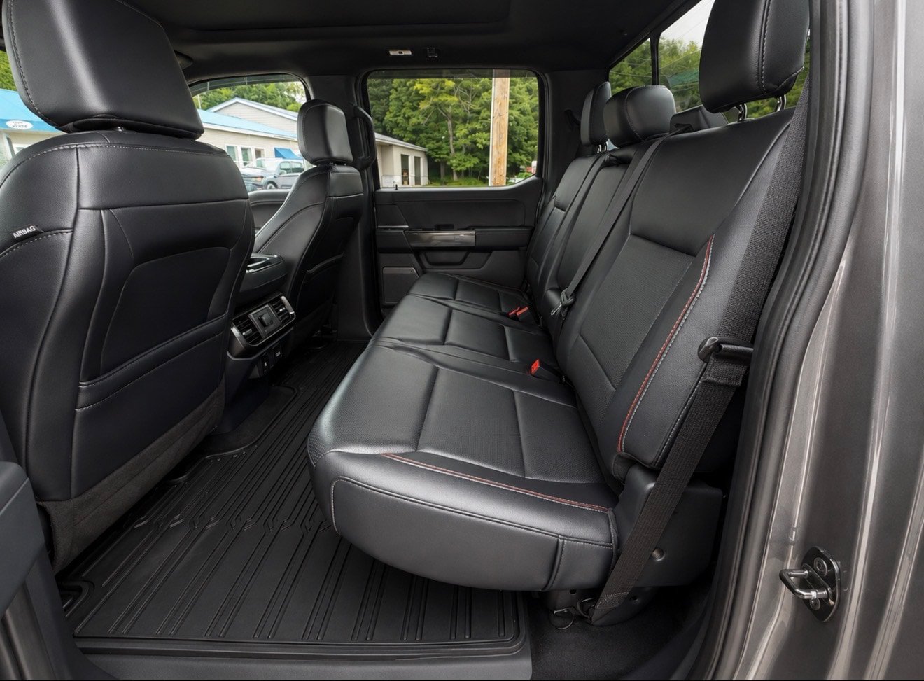 Used 2022 Ford F150 Lariat AWD/4WD image 12