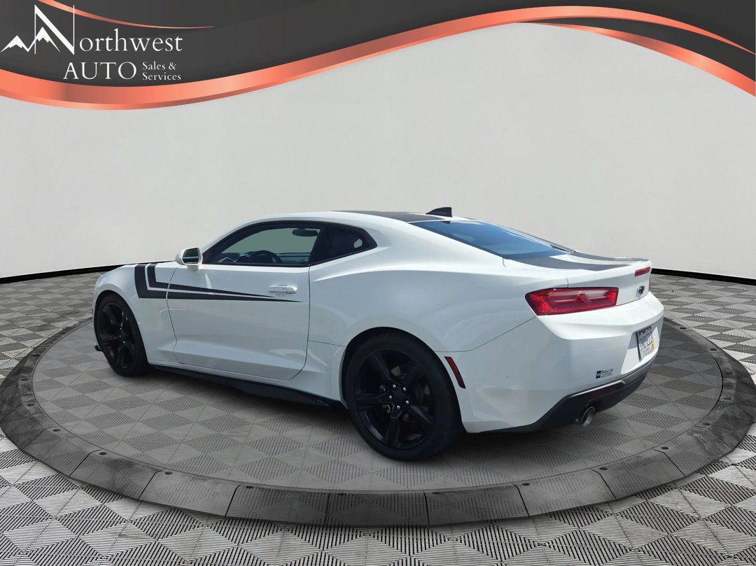 Used 2018 Chevrolet Camaro LS RWD image 7