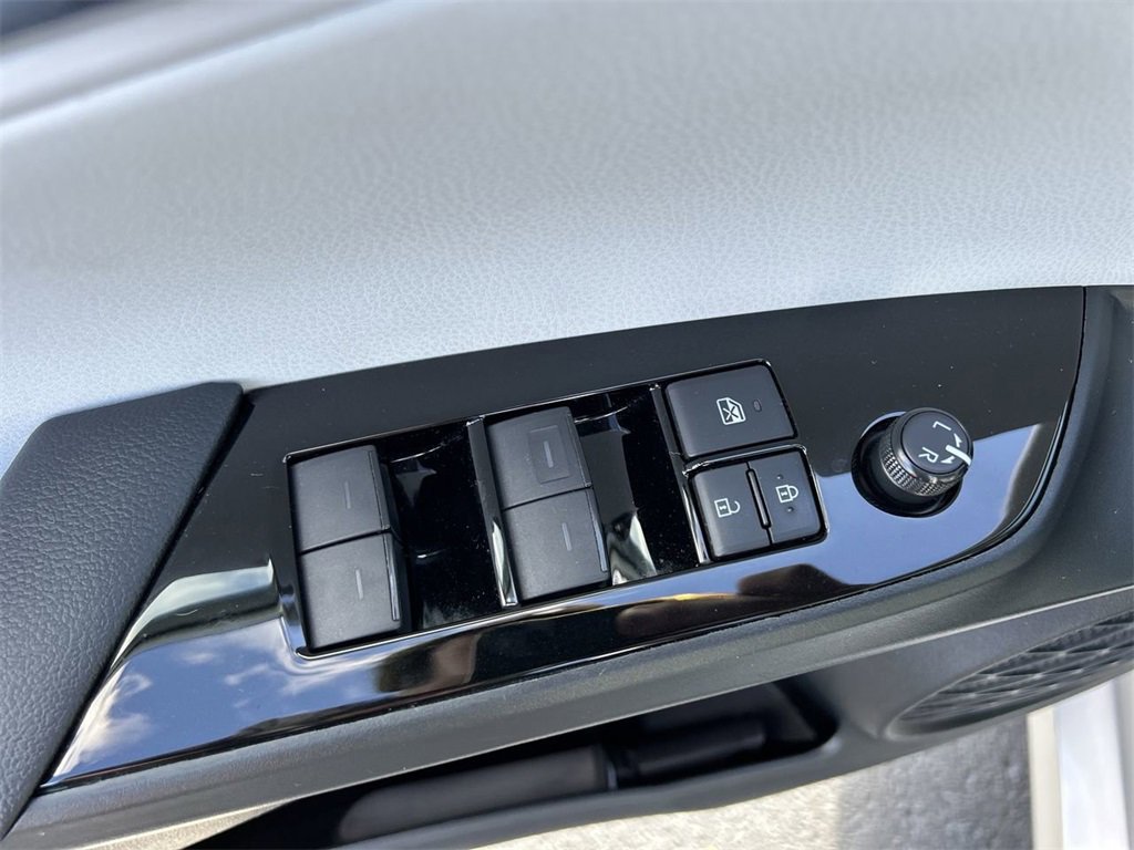 Used 2019 Toyota Prius Limited image 19