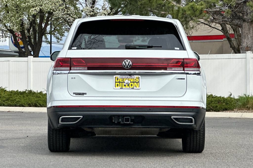 Used 2024 Volkswagen Atlas SE AWD/4WD image 5