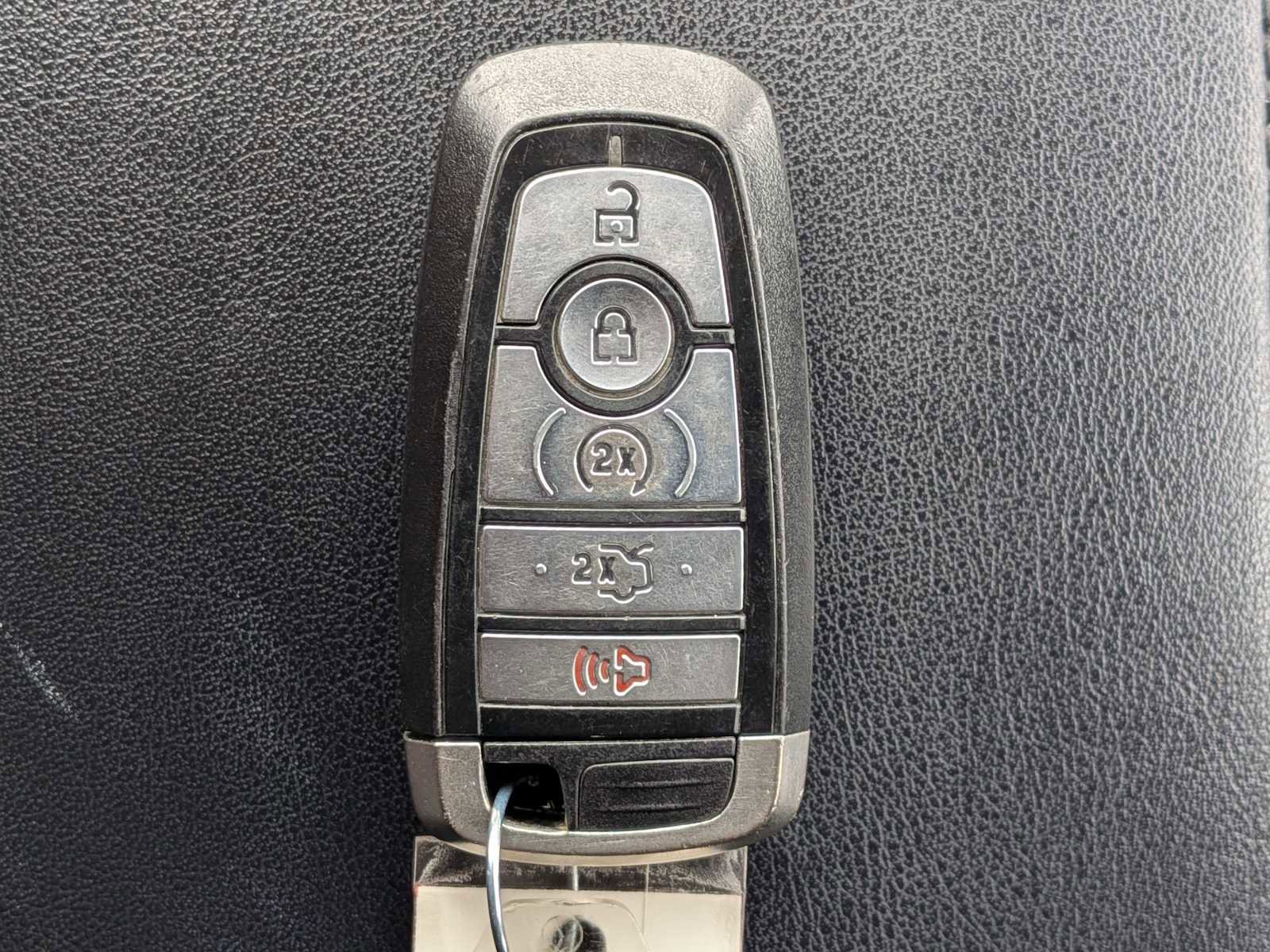 Used 2019 Ford Edge SEL w/ Equipment Group 201A AWD/4WD image 31