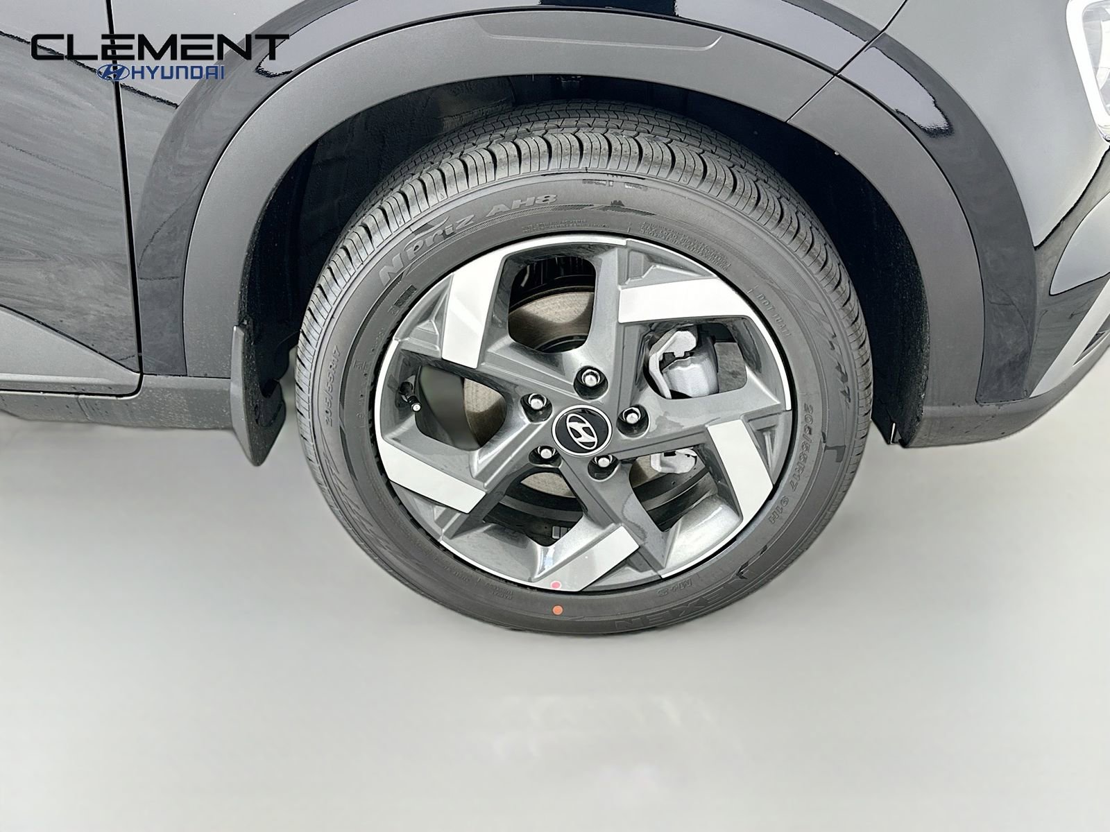 New 2026 Hyundai Venue SEL FWD image 32