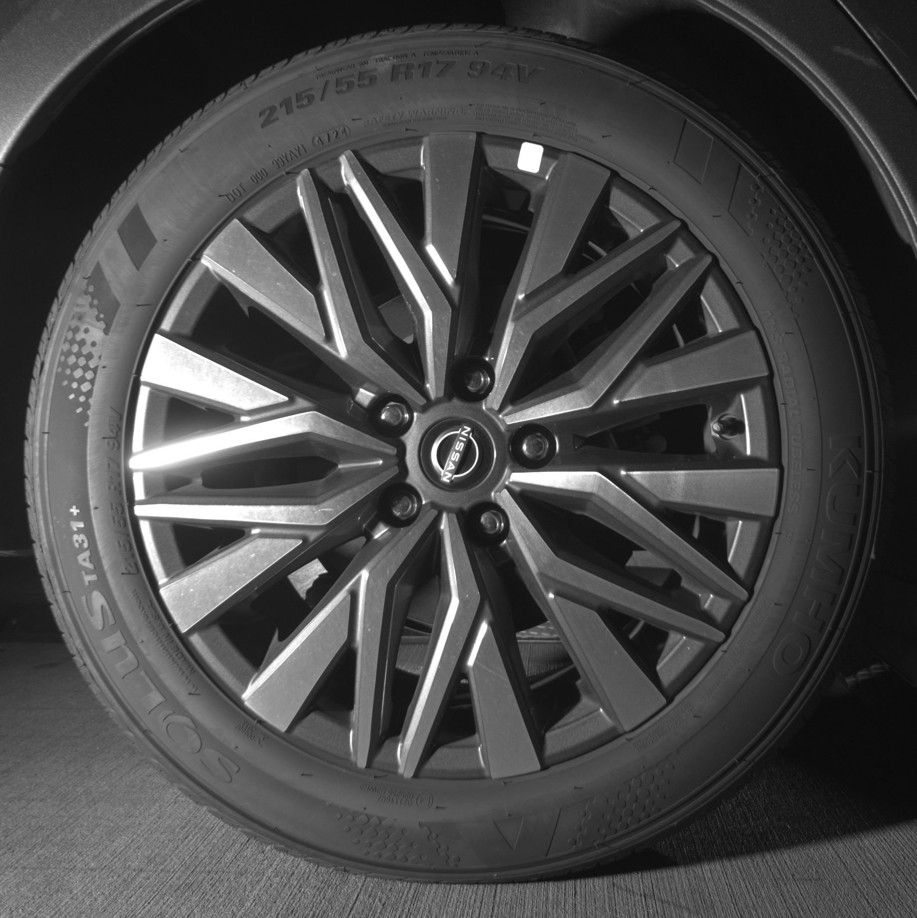 Used 2025 Nissan Altima 2.5 SV FWD image 15
