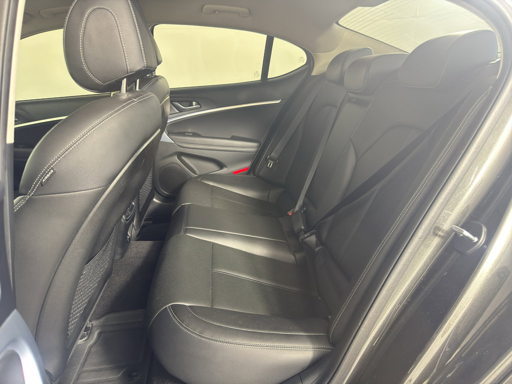 Used 2023 Genesis G70 2.0T RWD image 32