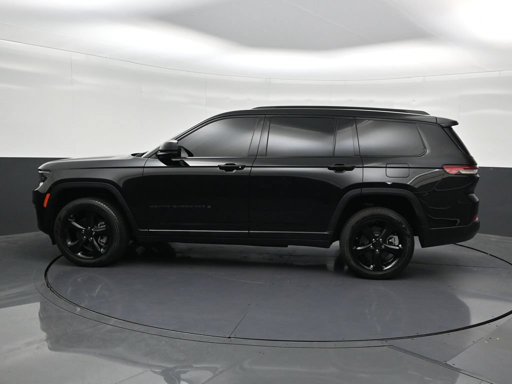 Used 2025 Jeep Grand Cherokee L Limited w/ Luxury Tech Group II RWD image 2