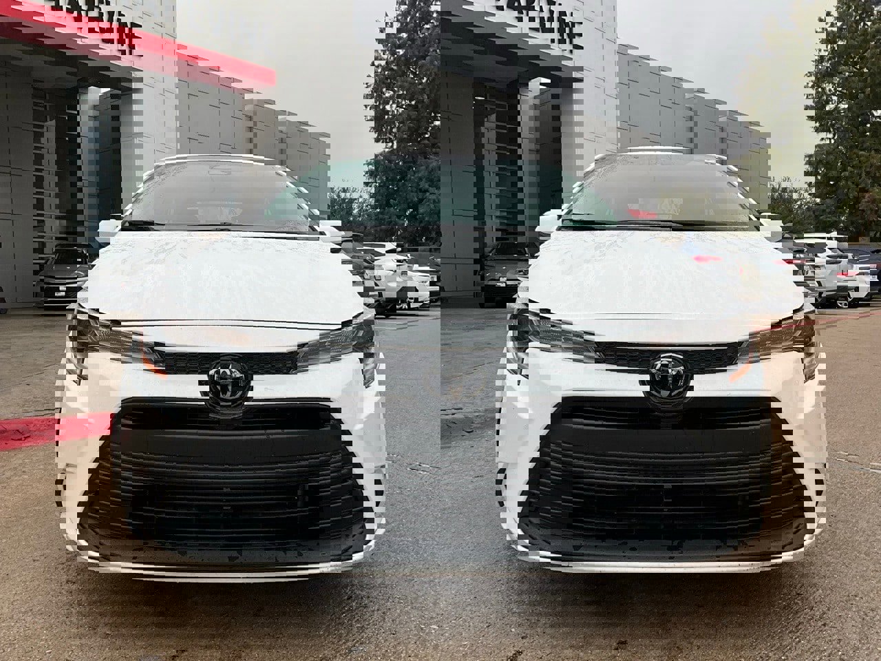 Used 2024 Toyota Corolla LE image 4