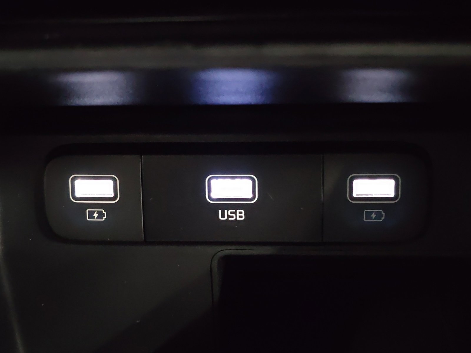 Used 2022 Kia Sorento S image 22