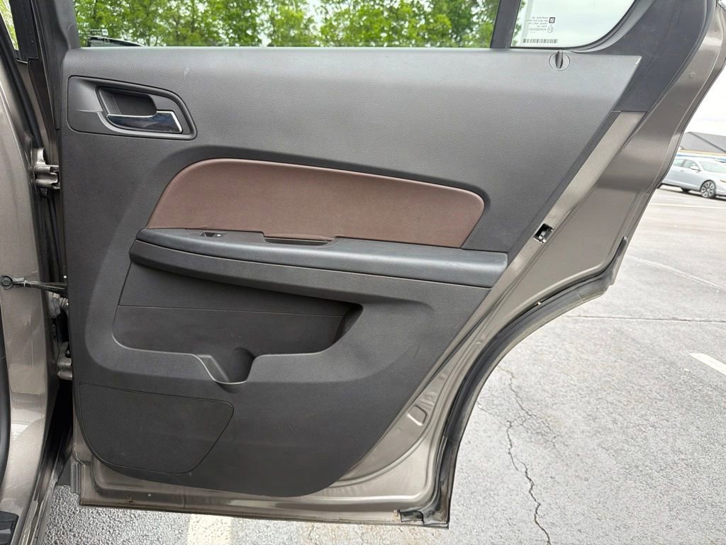 Used 2011 Chevrolet Equinox LTZ FWD image 23