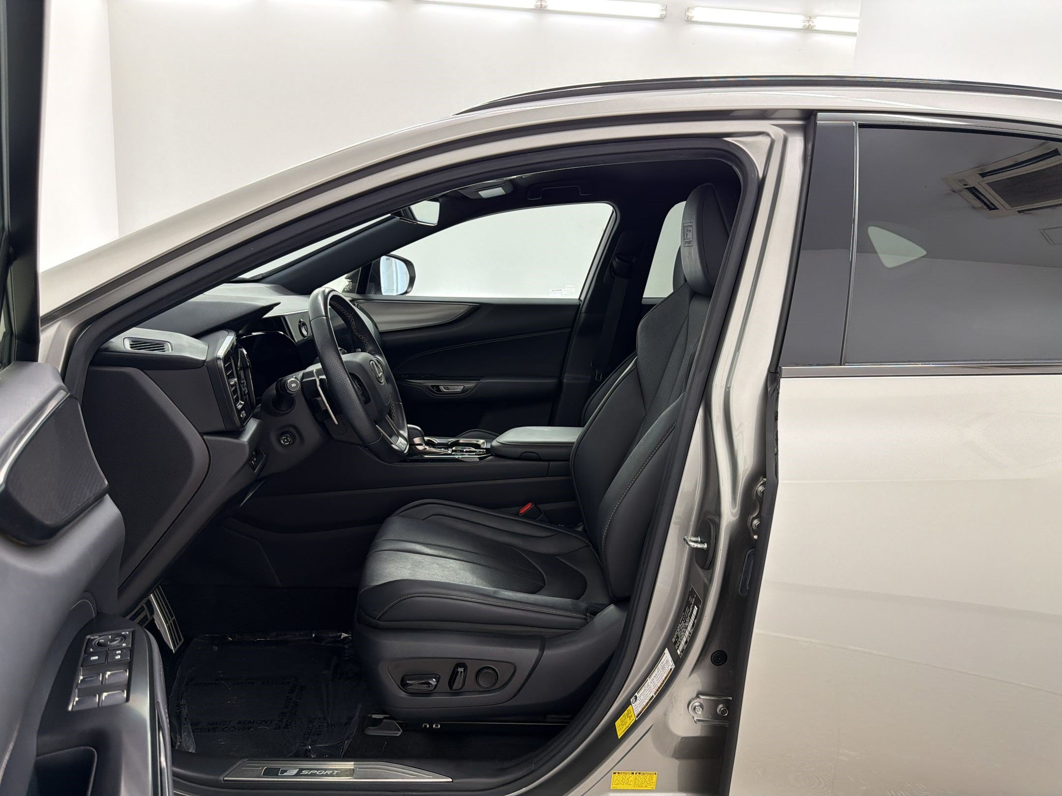 Certified 2022 Lexus NX 350 F Sport w/ Towing Package (2000 Lbs) AWD/4WD image 5