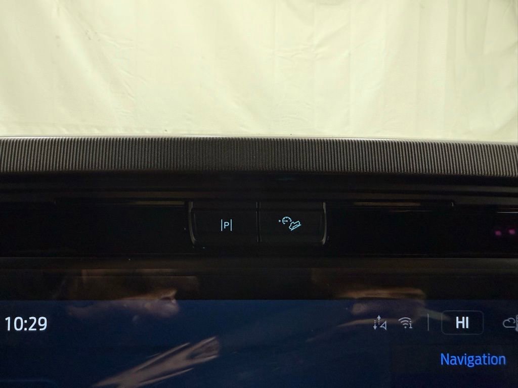 New 2025 Ford F150 Platinum w/ FX4 Off-Road Package image 36