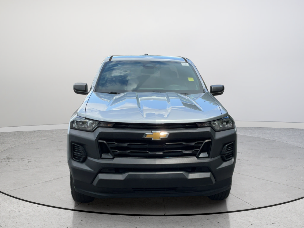 Used 2023 Chevrolet Colorado W/T RWD image 3