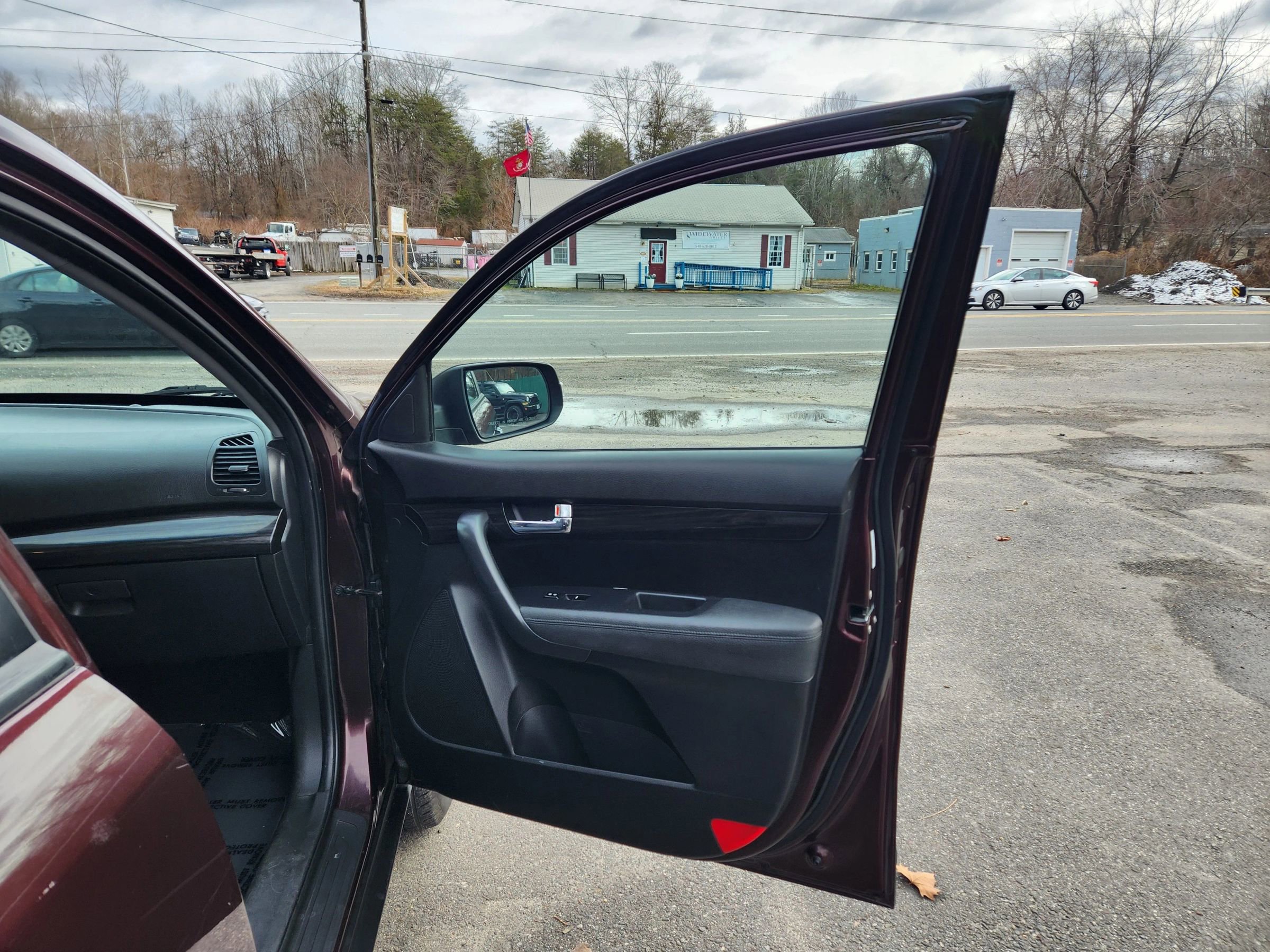 Used 2012 Kia Sorento LX image 15