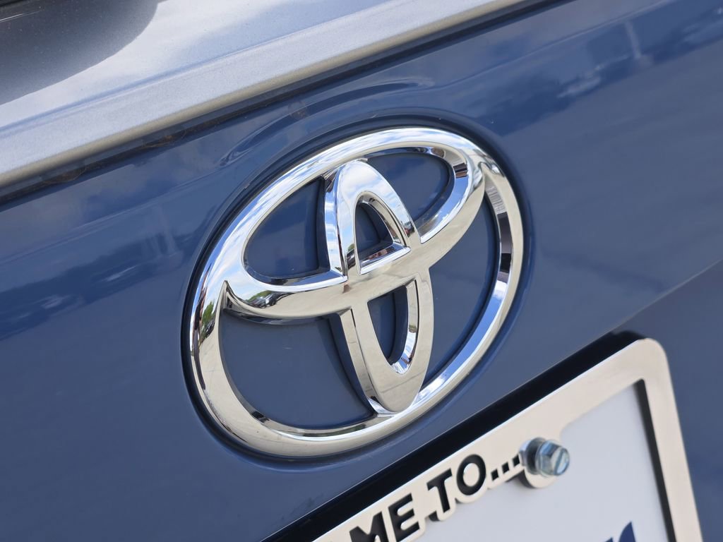 Used 2025 Toyota RAV4 XSE w/ Advanced Technology Package image 11