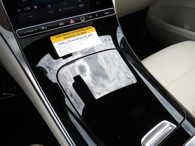 Used 2026 Mercedes-Benz GLC 300 4MATIC image 16