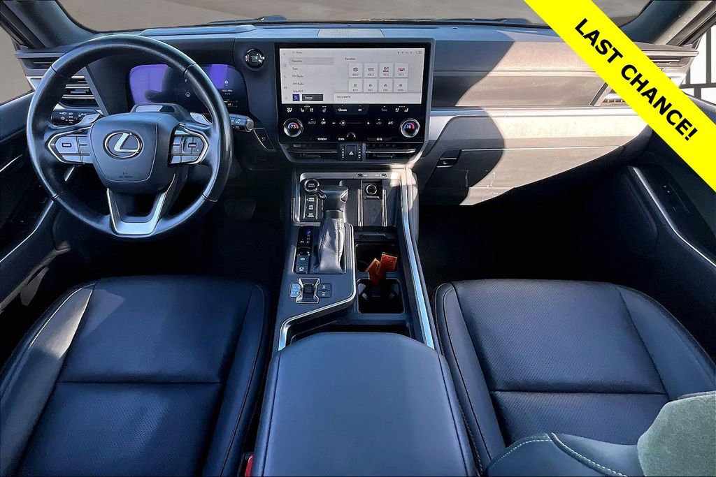 Used 2024 Lexus GX 550 550 Overtrail image 16