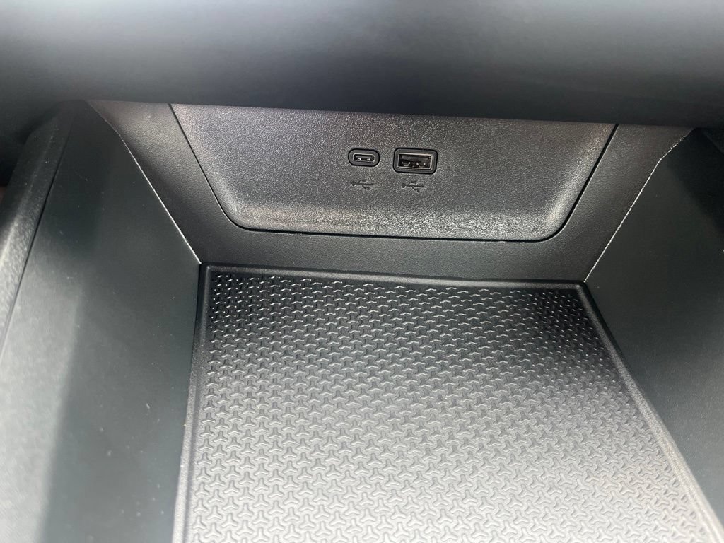 New 2027 Chevrolet Equinox LT FWD image 24