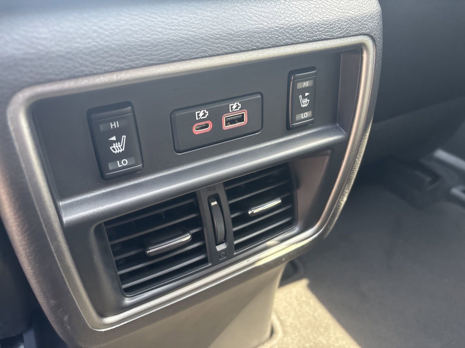 Used 2024 Nissan Murano SL image 27