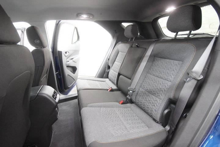 Used 2022 Chevrolet Equinox LT FWD image 18