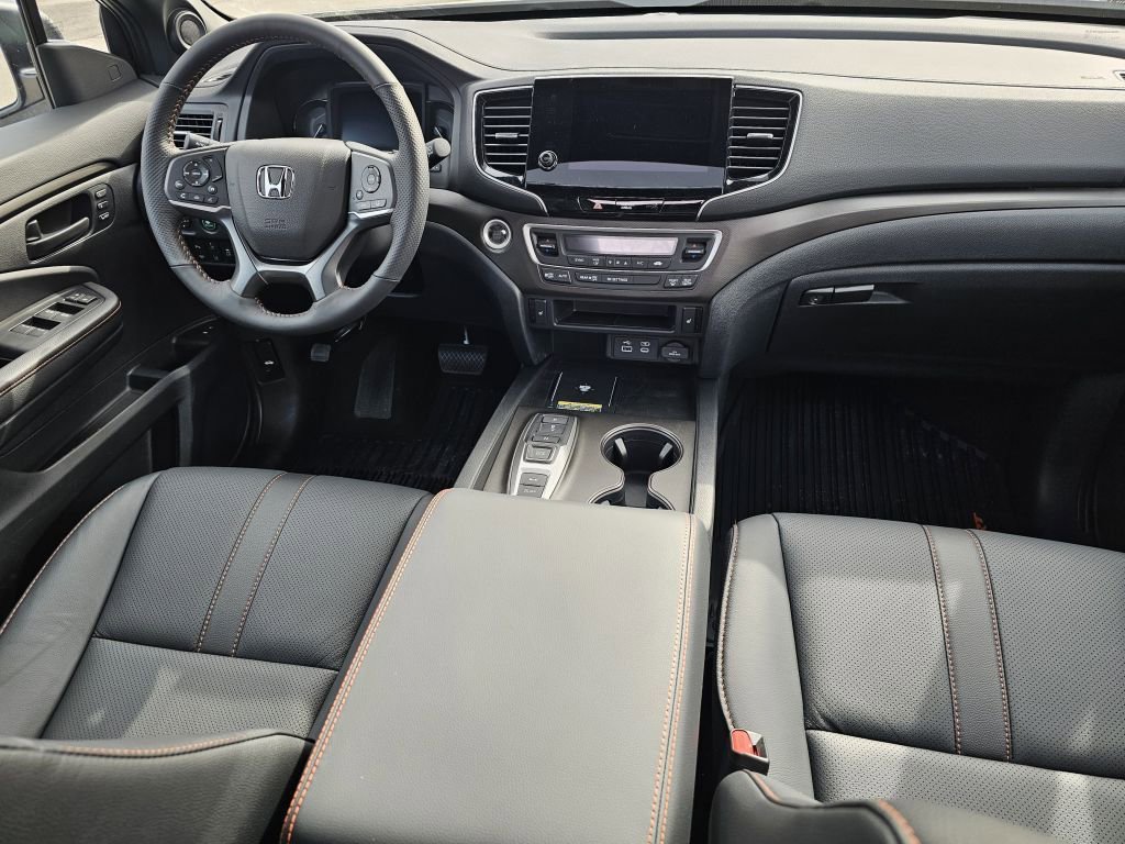 Used 2025 Honda Passport TrailSport image 24