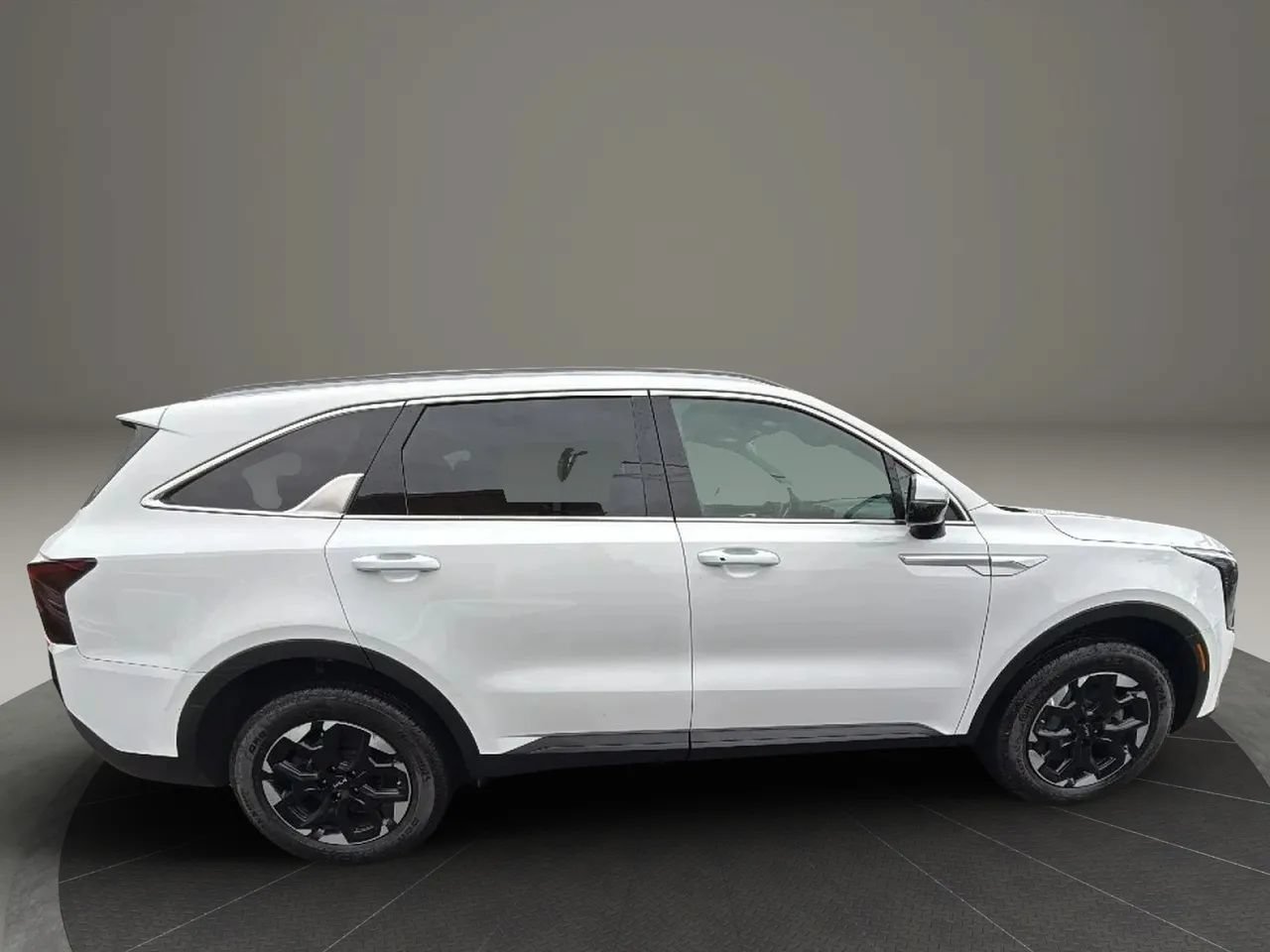 Used 2024 Kia Sorento S AWD/4WD image 4