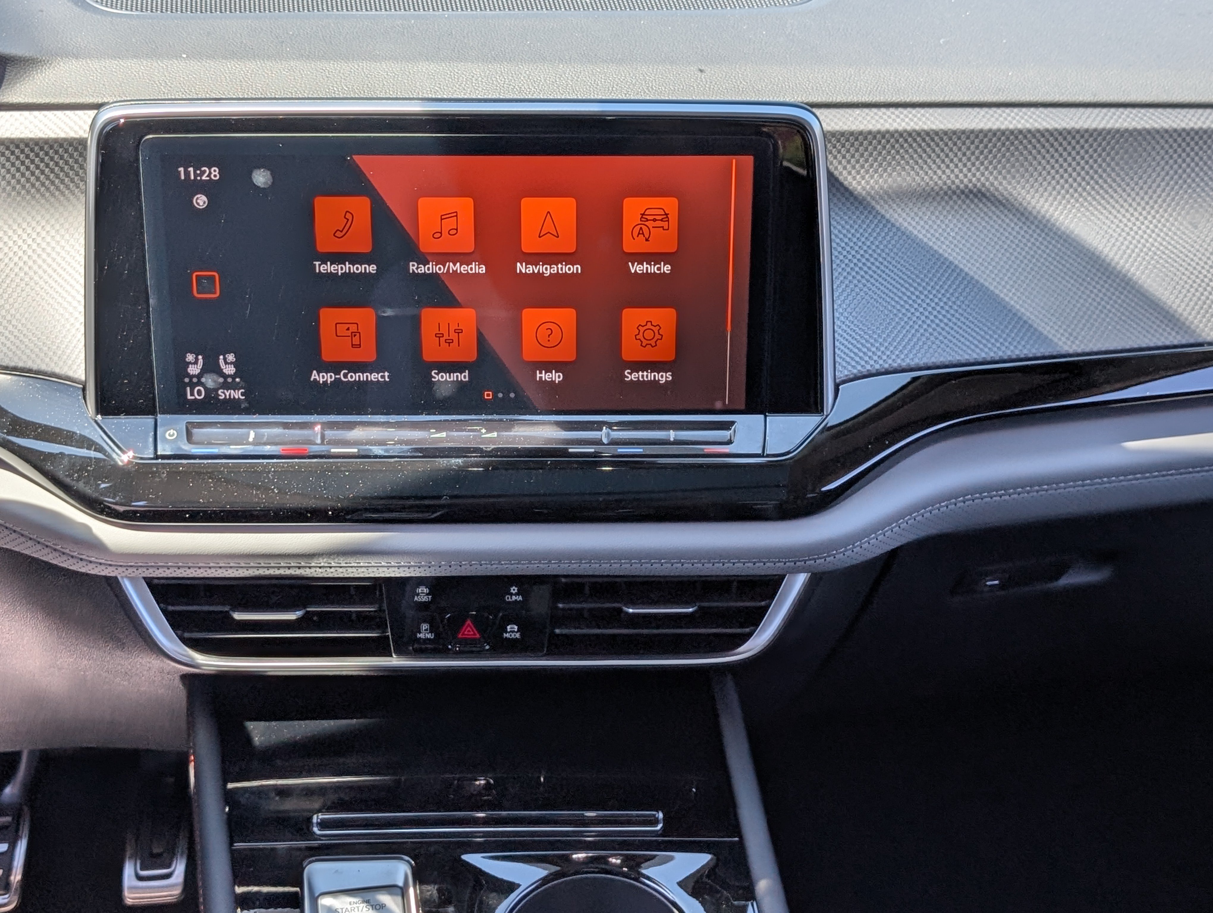 New 2026 Volkswagen Atlas Peak Edition AWD/4WD image 17