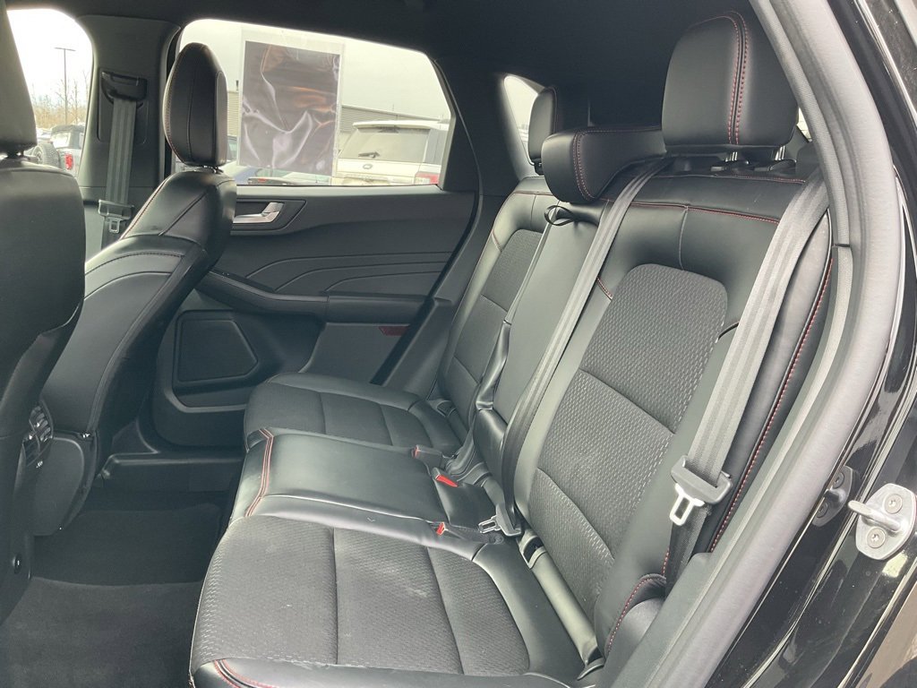 Used 2025 Ford Escape ST-Line w/ Tech Pack #1 image 18