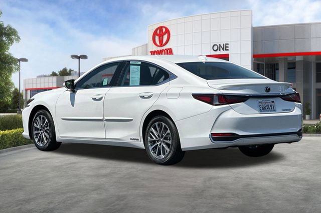 Used 2022 Lexus ES 300h w/ Accessory Package 2 FWD image 6