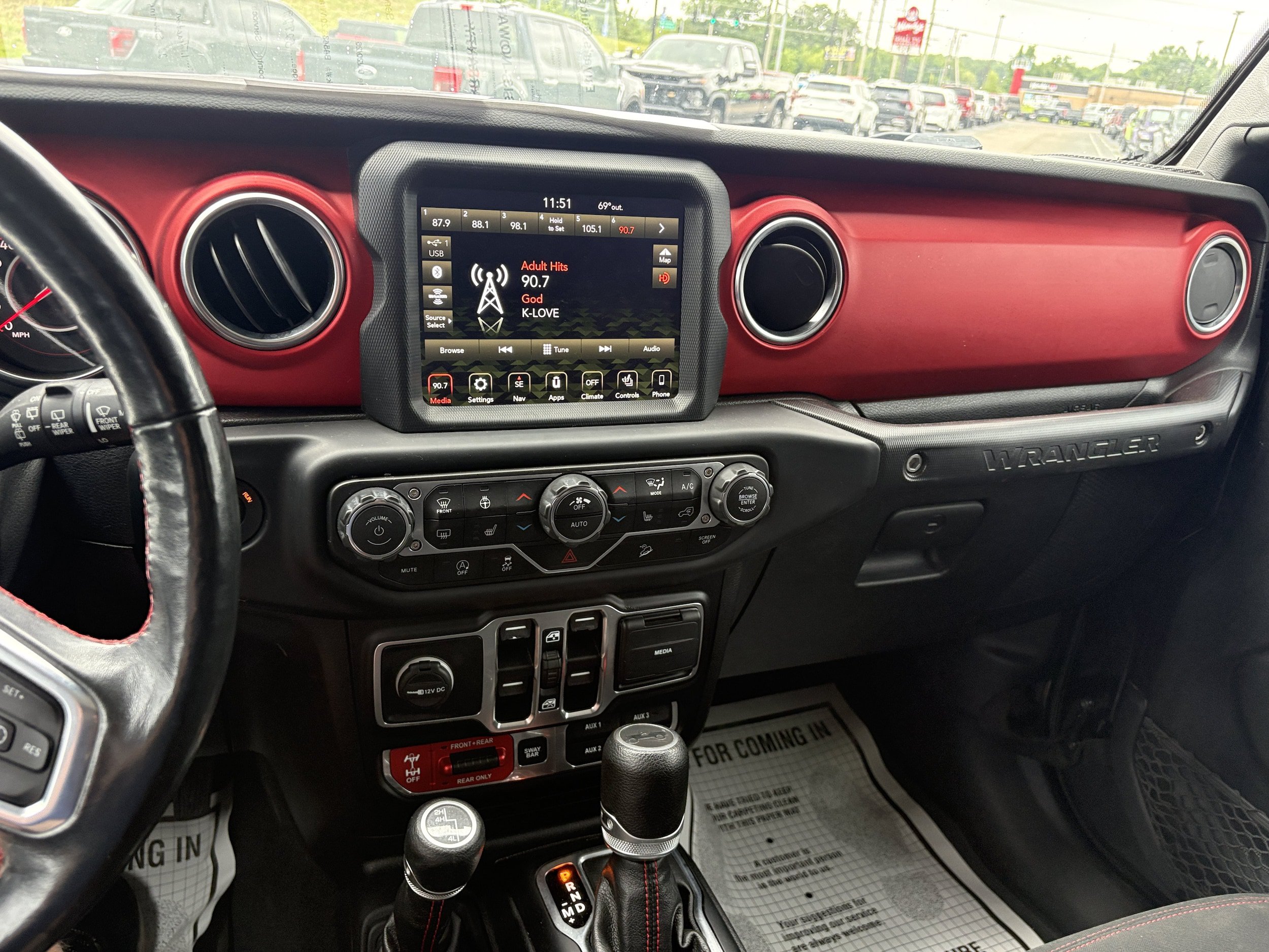 Used 2020 Jeep Wrangler Unlimited Rubicon AWD/4WD image 25