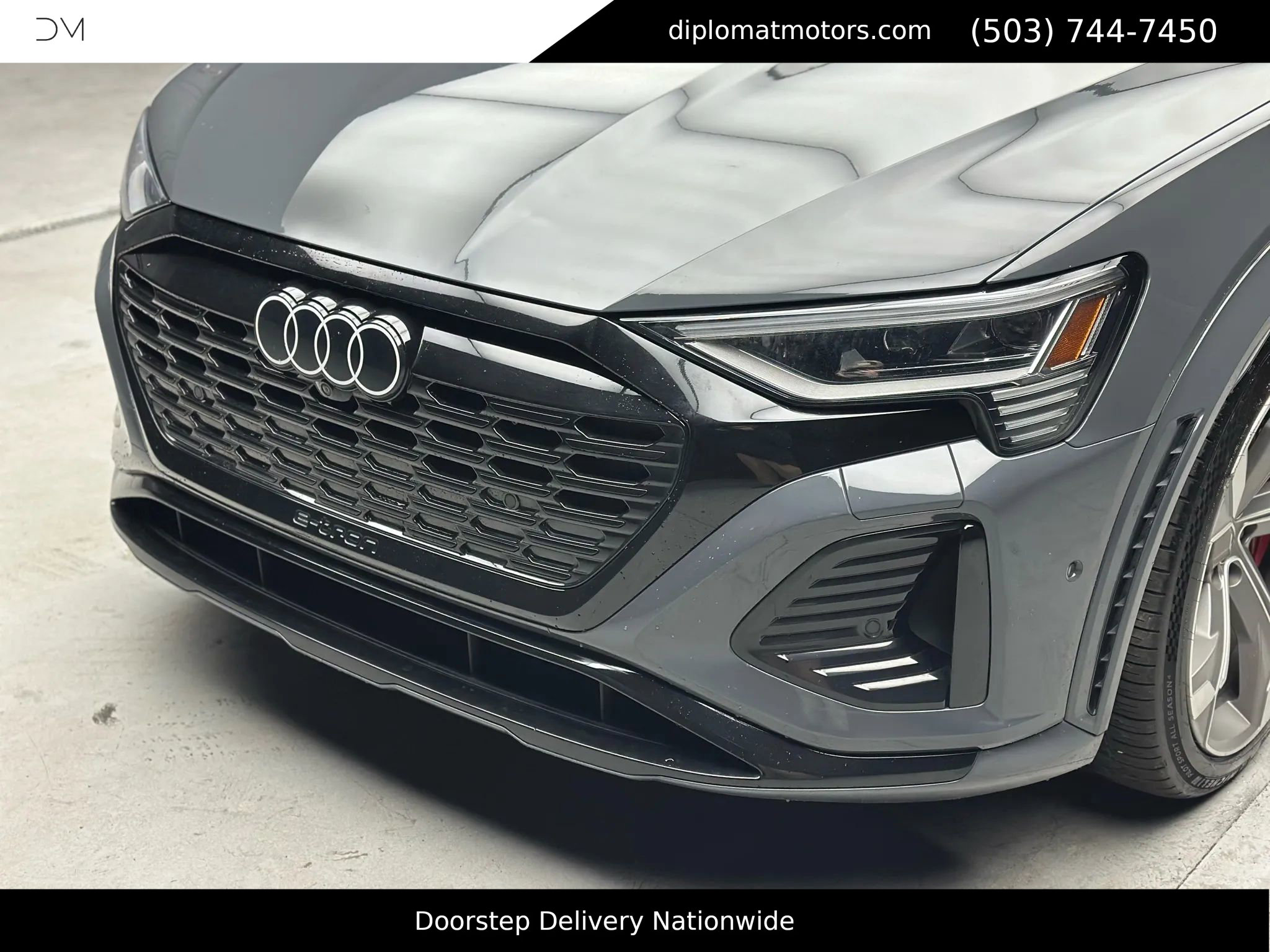 Used 2024 Audi Q8 e-tron Prestige w/ Prestige Package image 13