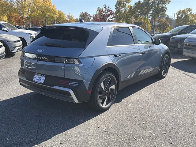 New 2026 Hyundai Ioniq 5 SE image 7